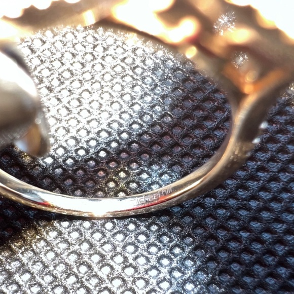 Diamond engagement ring - Picture 5 of 7